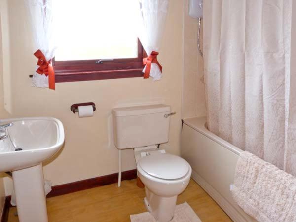 Ardmore Villa Trumpan ภายนอก รูปภาพ
